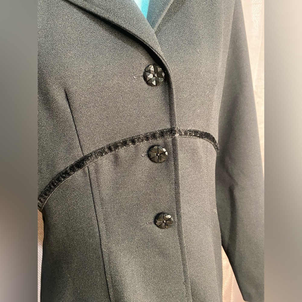 Wrapper: vintage 80s blazer top/mini dress - Picture 3 of 5
